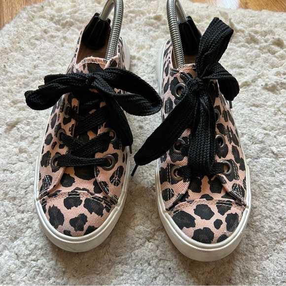 Rocket Dog Athena Pink Cheetah Back Less Slip-on Sneaker Size 9 - Picture 2 of 10